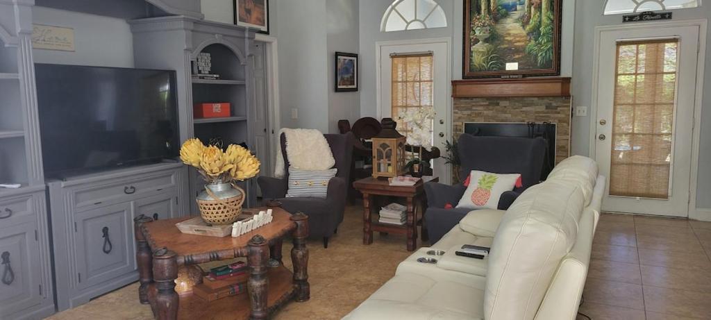 Charming Country Retreat Home เคลอมอนต์ ภายนอก รูปภาพ